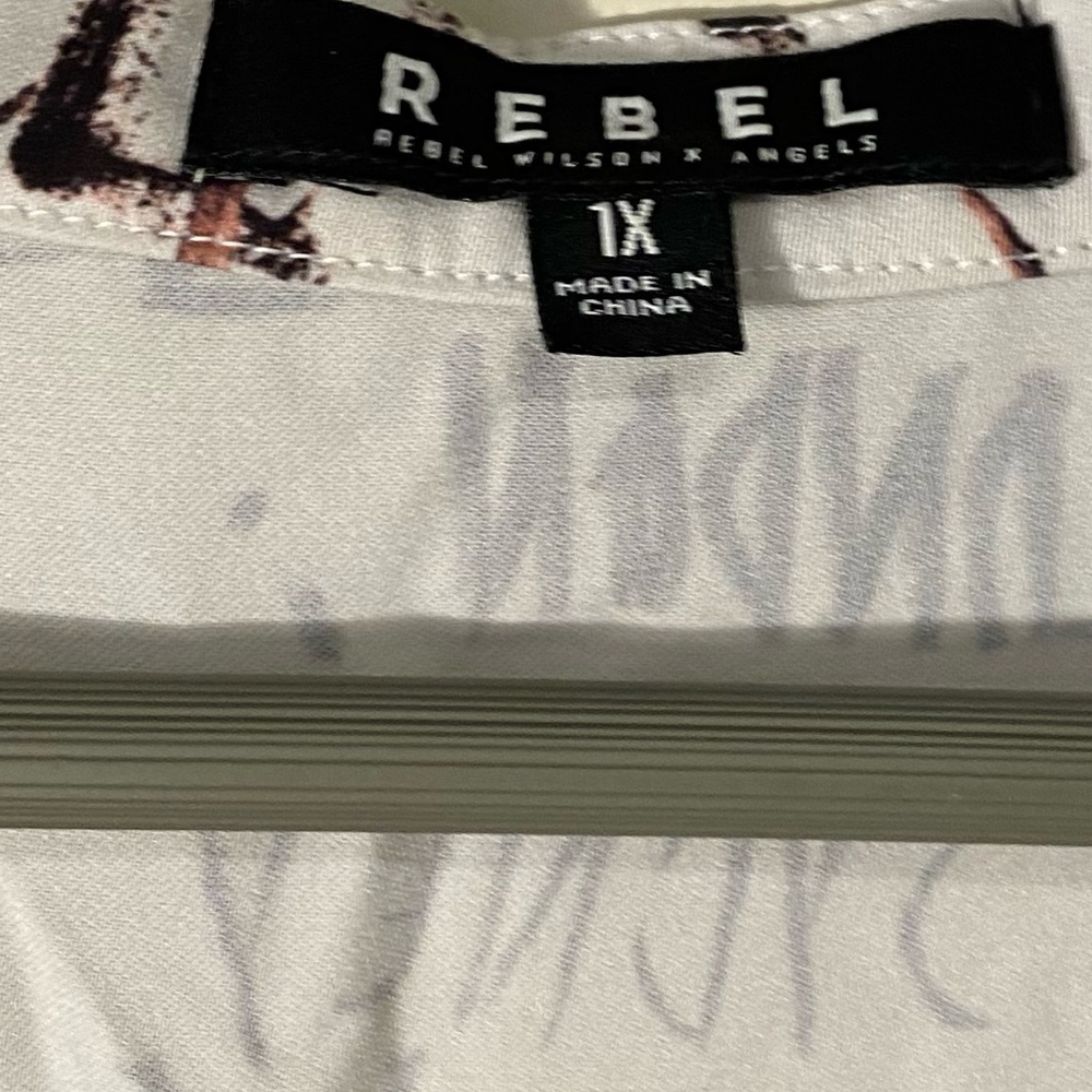 Rebel Wilson X Angels City Name Blouse Pastels 1X - Picture 5 of 11